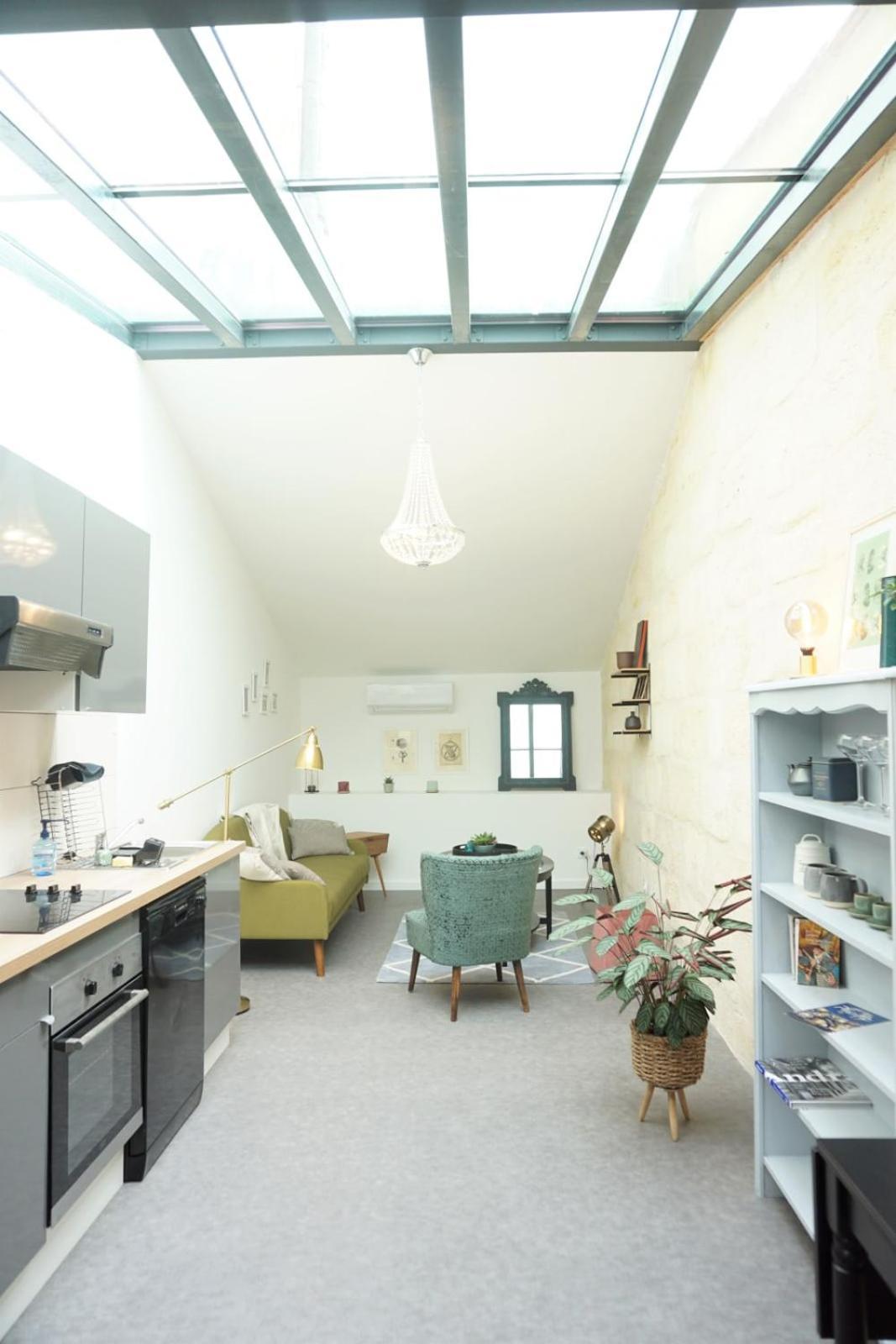 Beautiful Duplex With Ac - Place Du Palais Бордо Экстерьер фото