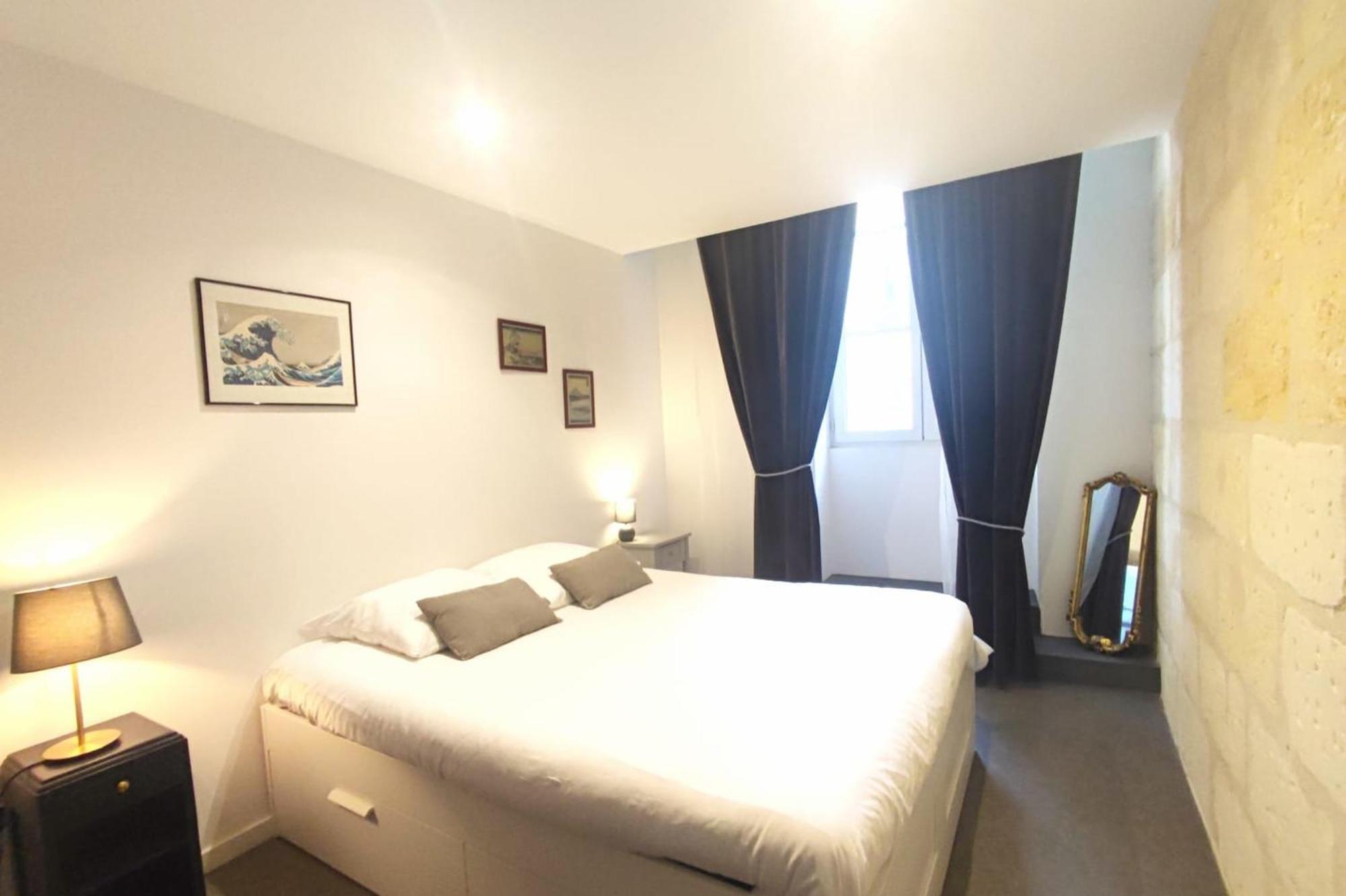 Beautiful Duplex With Ac - Place Du Palais Бордо Экстерьер фото
